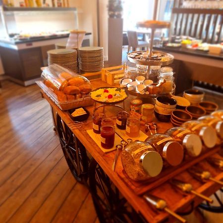 Hagen'S Hotel "Eat & Meet" Restaurant Bar Lounge Харен Екстериор снимка