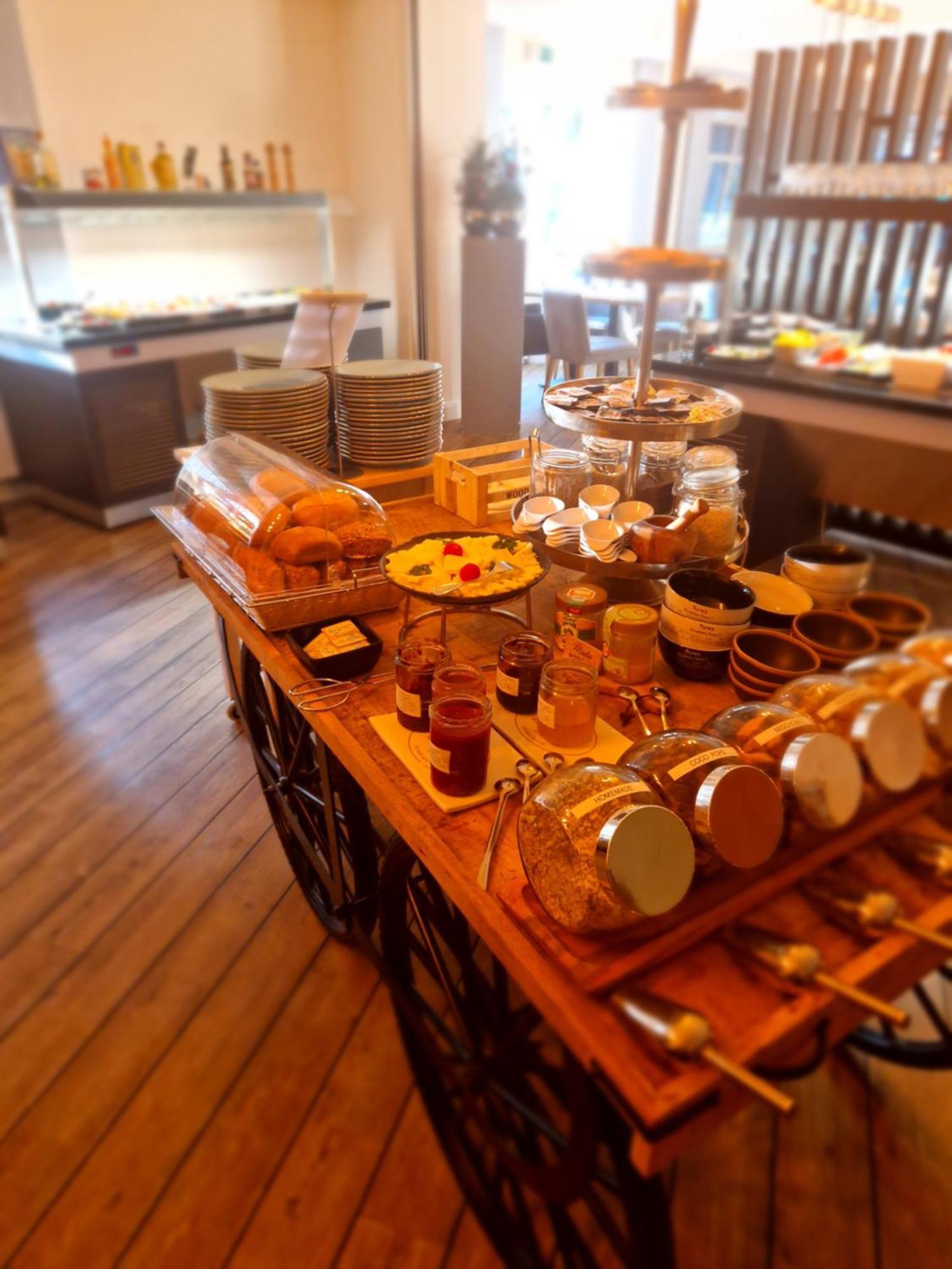 Hagen'S Hotel "Eat & Meet" Restaurant Bar Lounge Харен Екстериор снимка